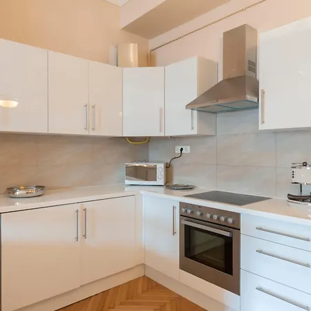 Salalala Apartmán *